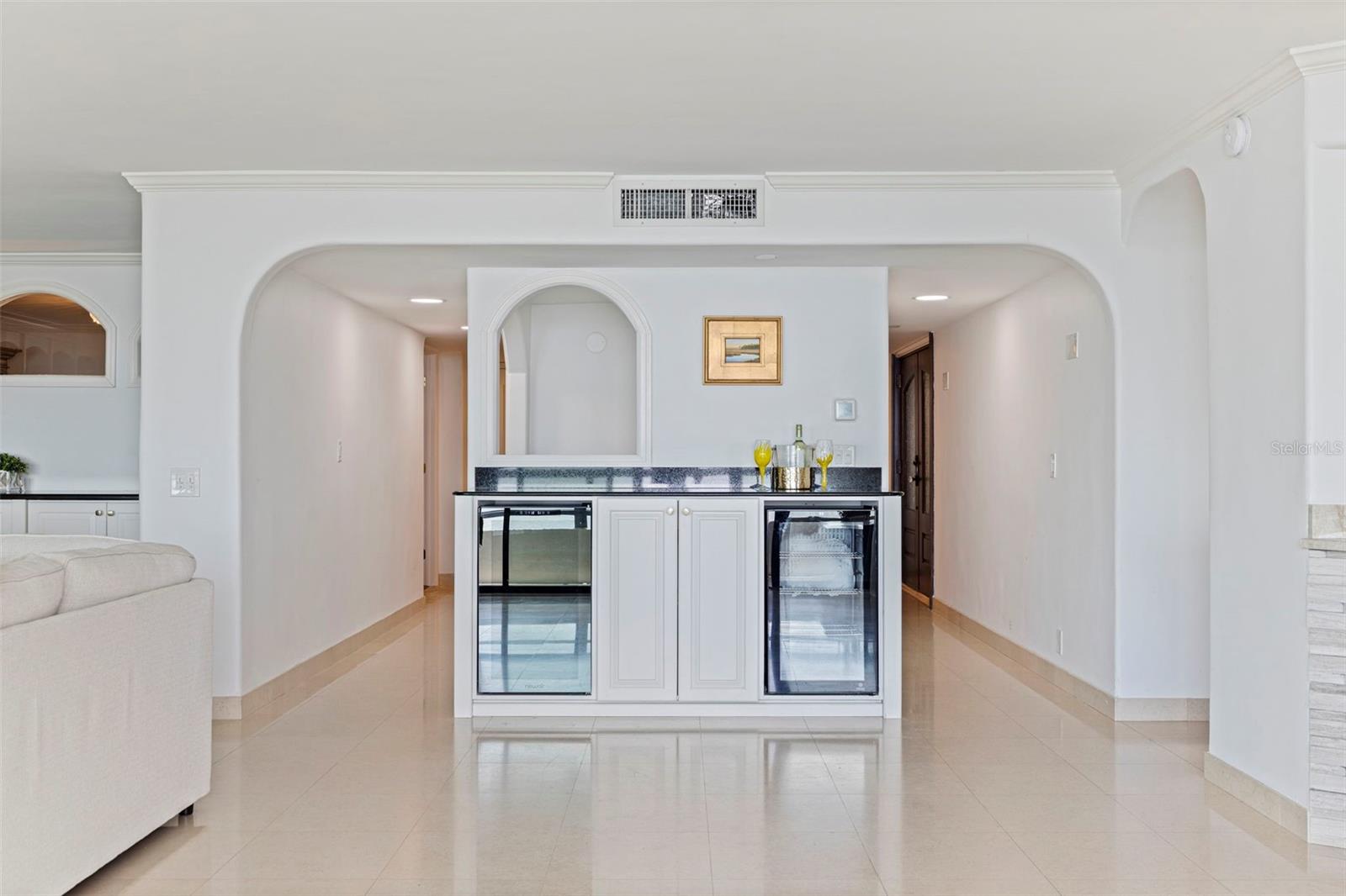 5700 MARINER - Residential