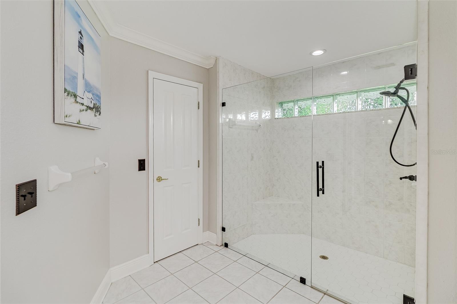 WOODBURY PH TWO ADD - Residential Lease