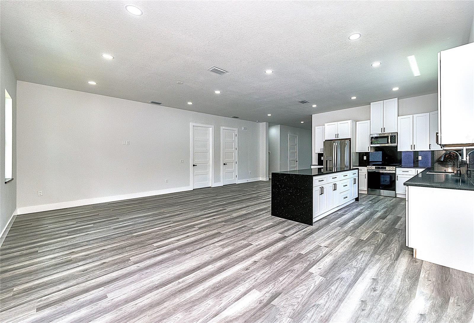 PINELLAS GROVES - Residential