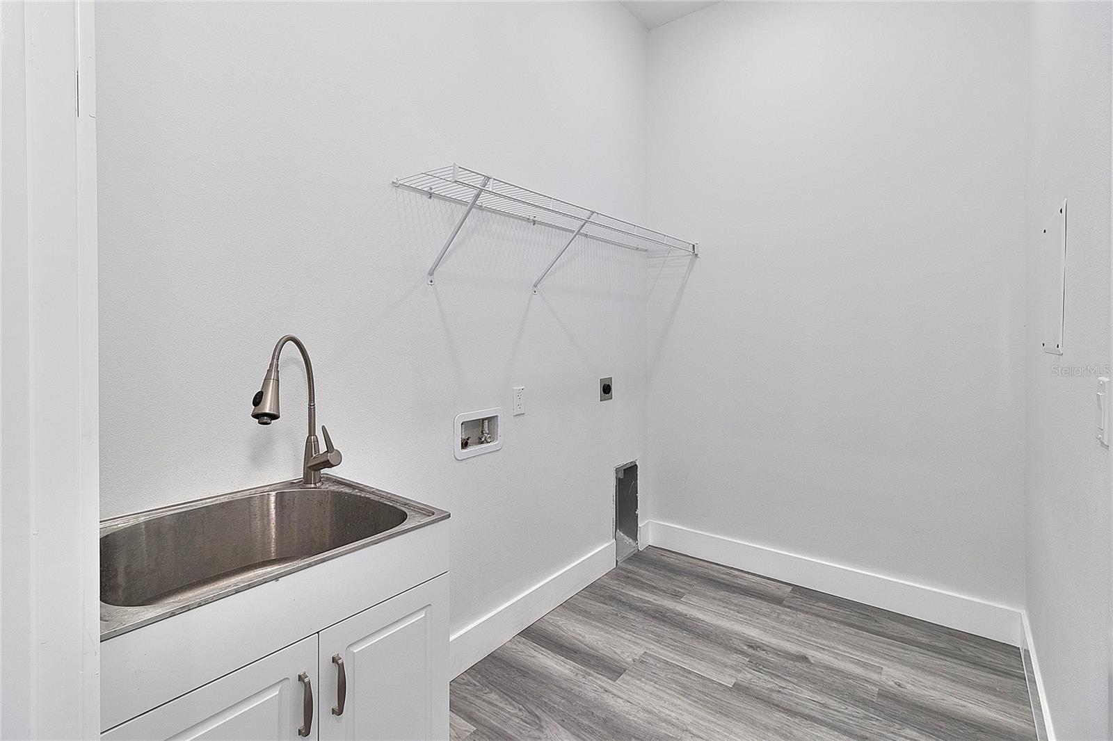 PINELLAS GROVES - Residential