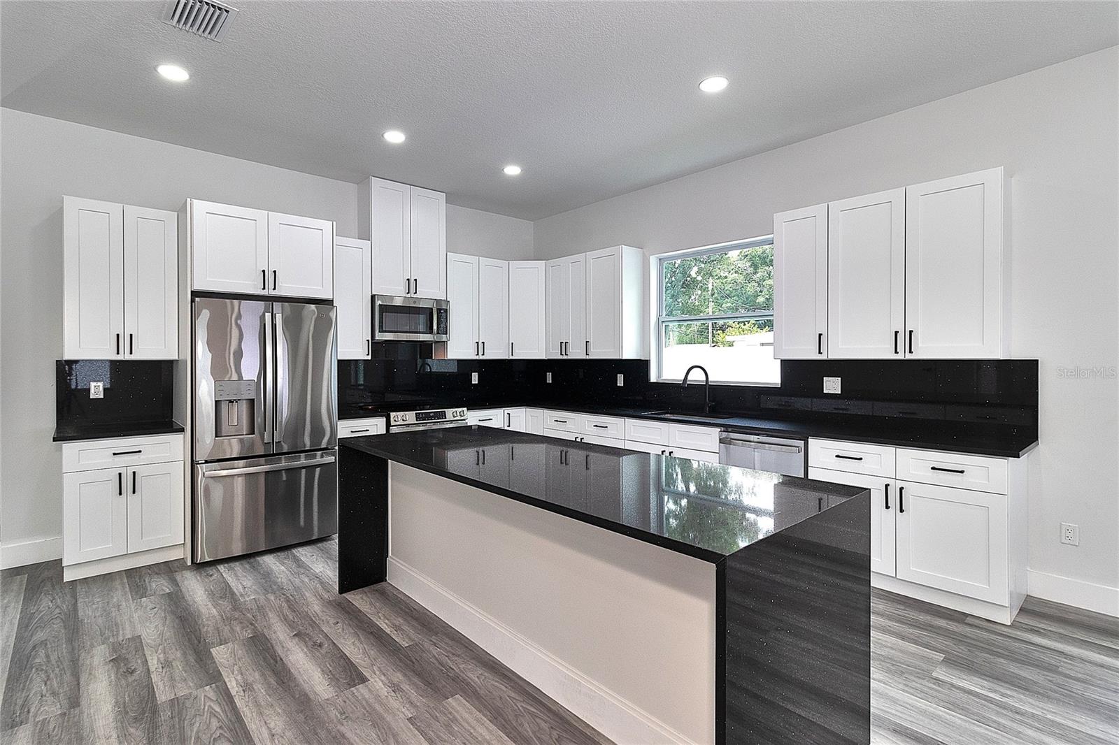 PINELLAS GROVES - Residential