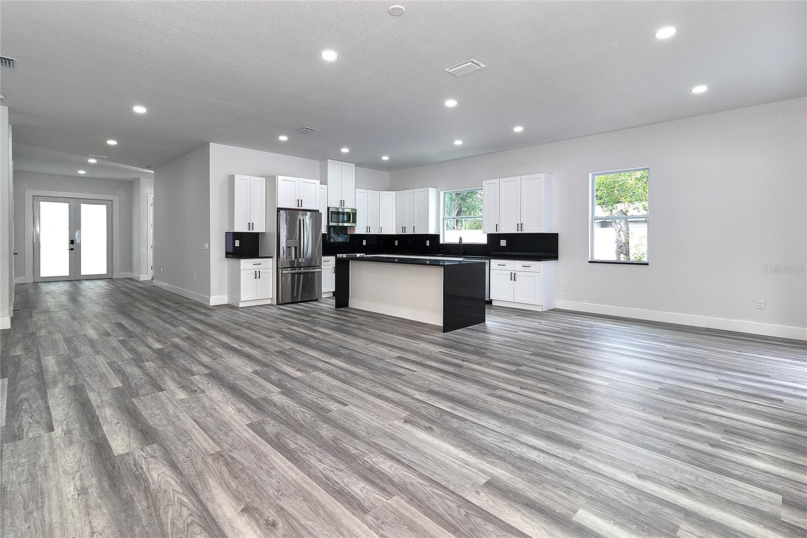 PINELLAS GROVES - Residential