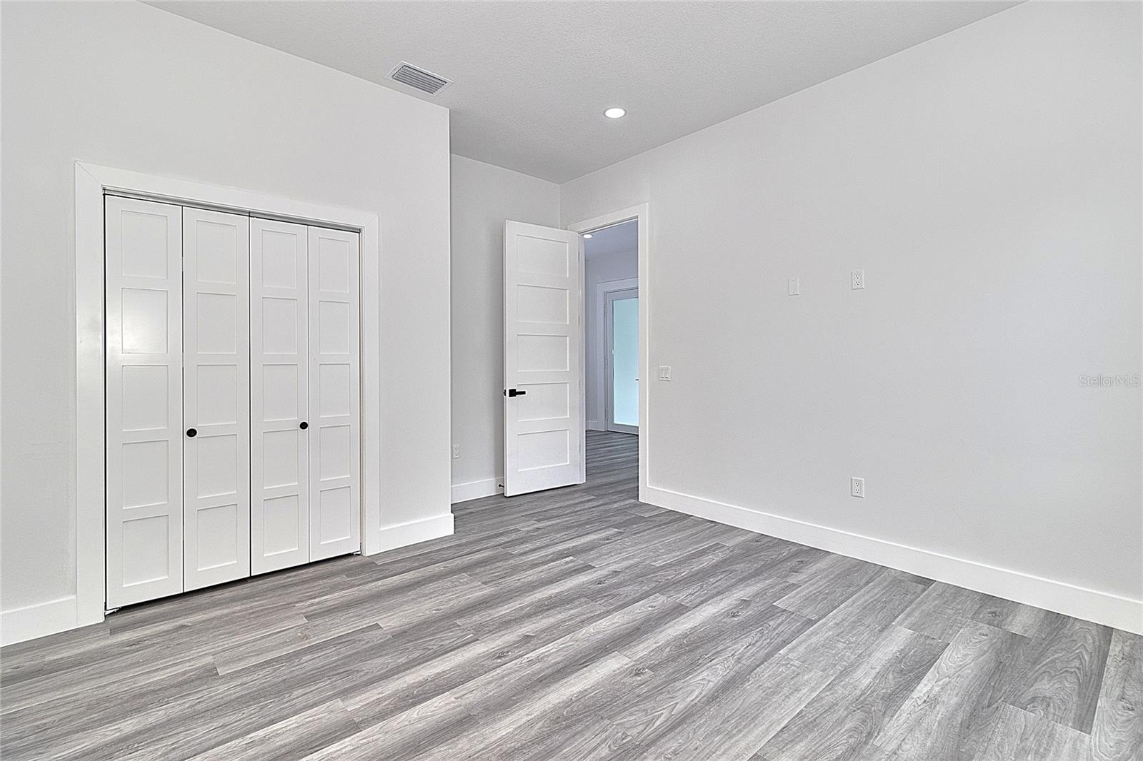 PINELLAS GROVES - Residential