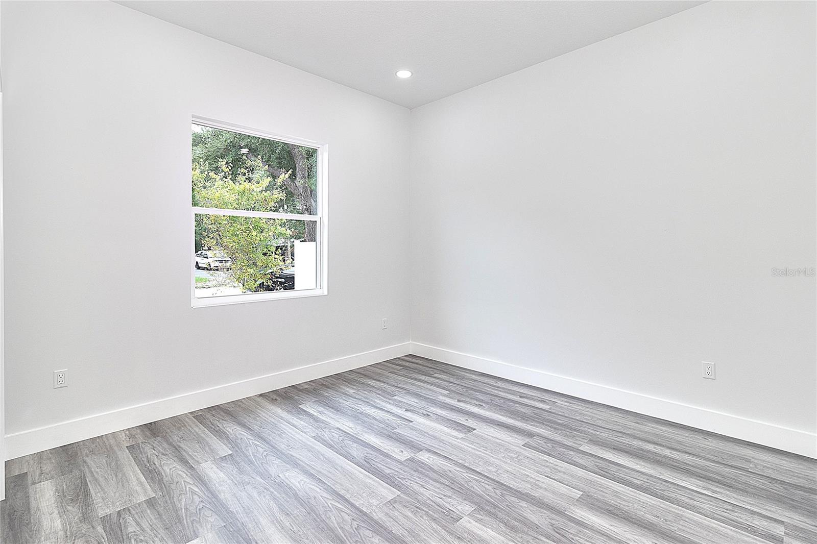 PINELLAS GROVES - Residential