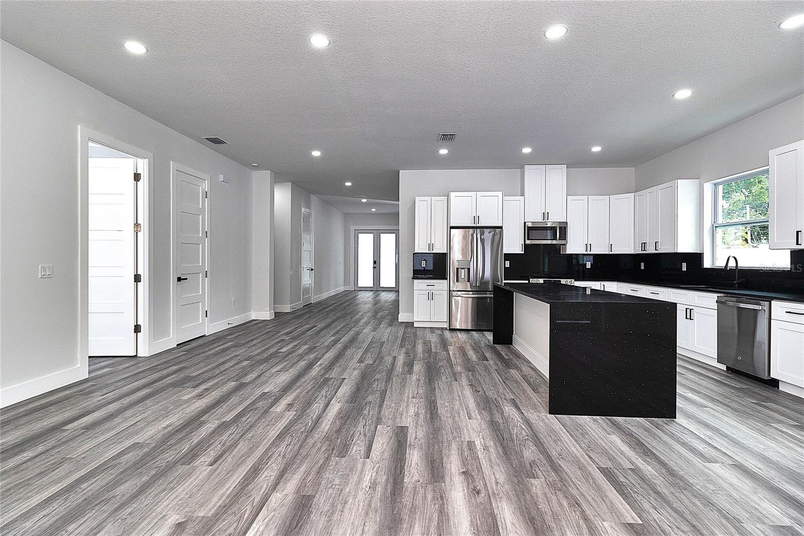 PINELLAS GROVES - Residential