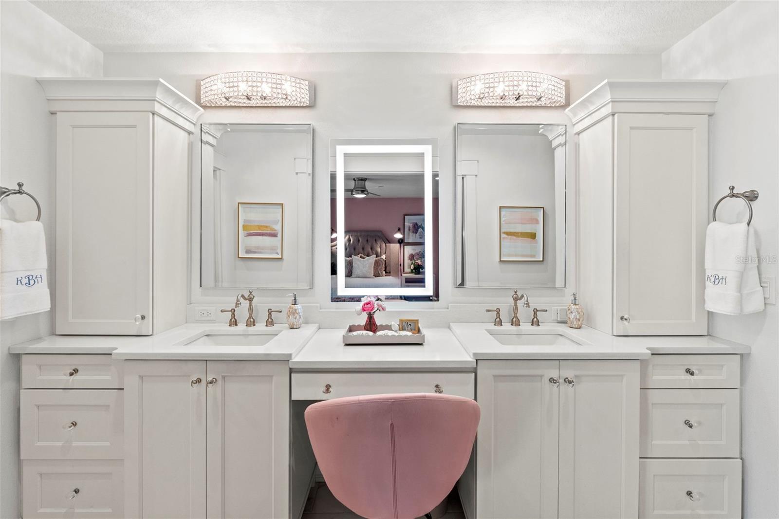 ELBERON PLACE A CONDO PH 01 - Residential