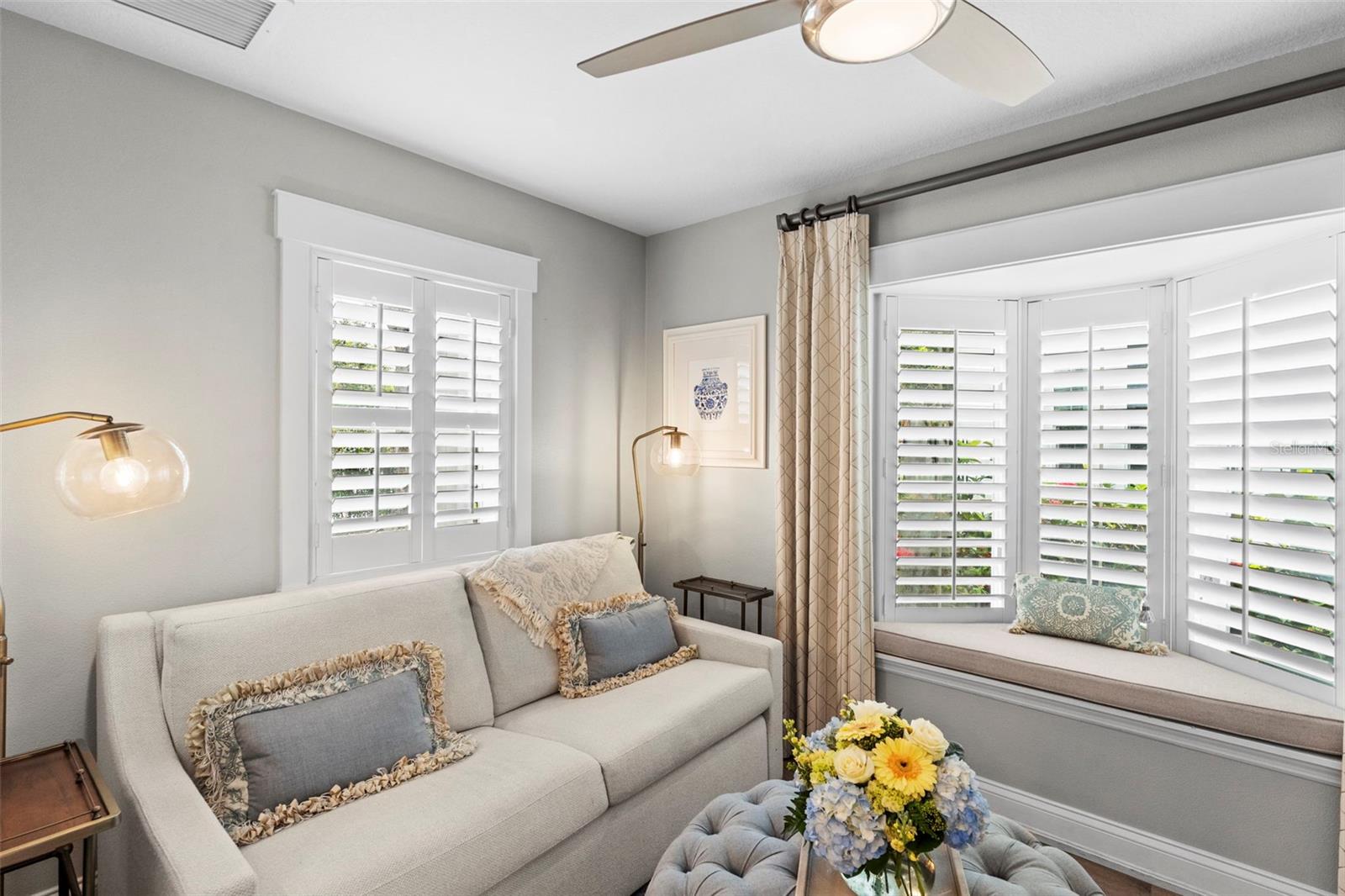 ELBERON PLACE A CONDO PH 01 - Residential