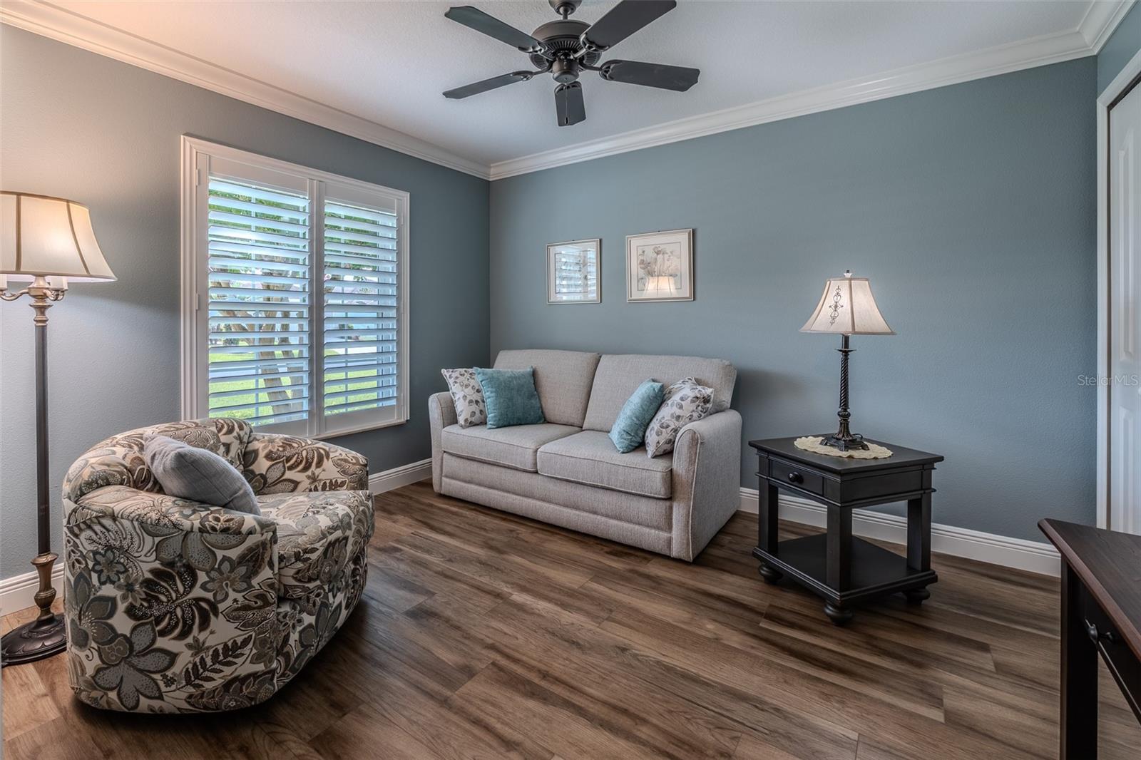 SUMMERGLEN - Residential