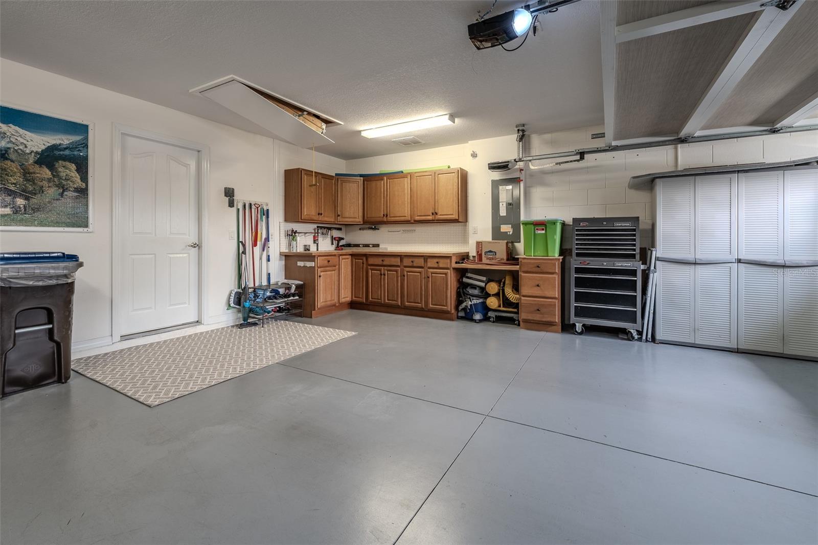 SUMMERGLEN - Residential