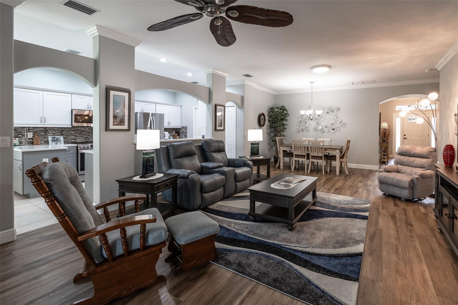SUMMERGLEN - Residential