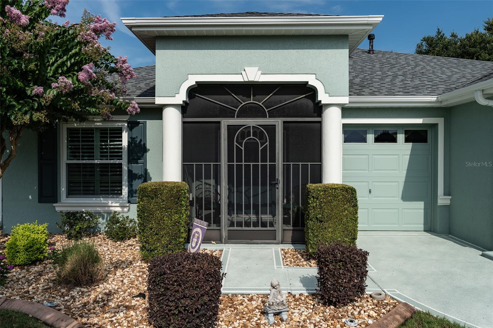 SUMMERGLEN - Residential