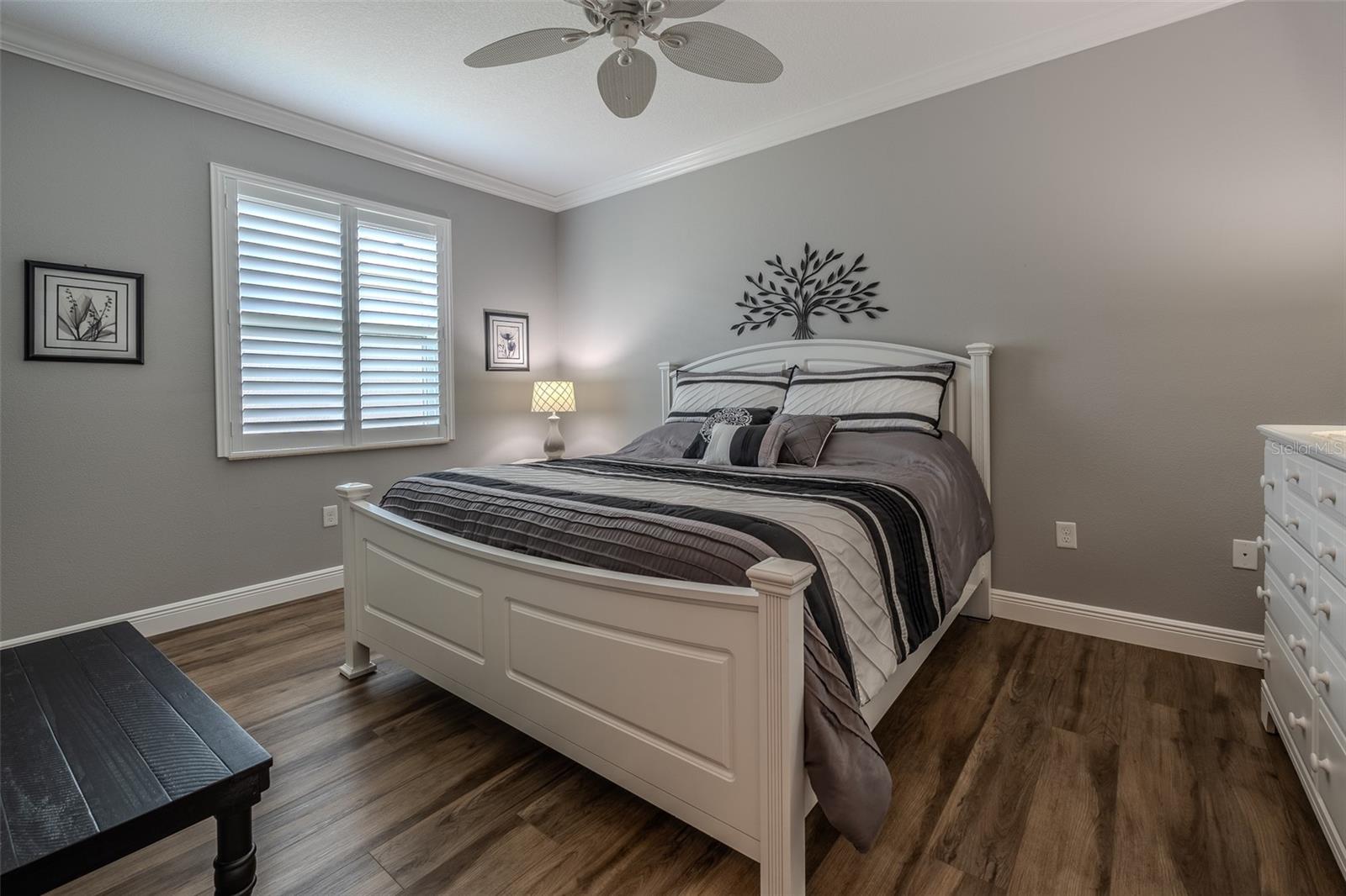 SUMMERGLEN - Residential