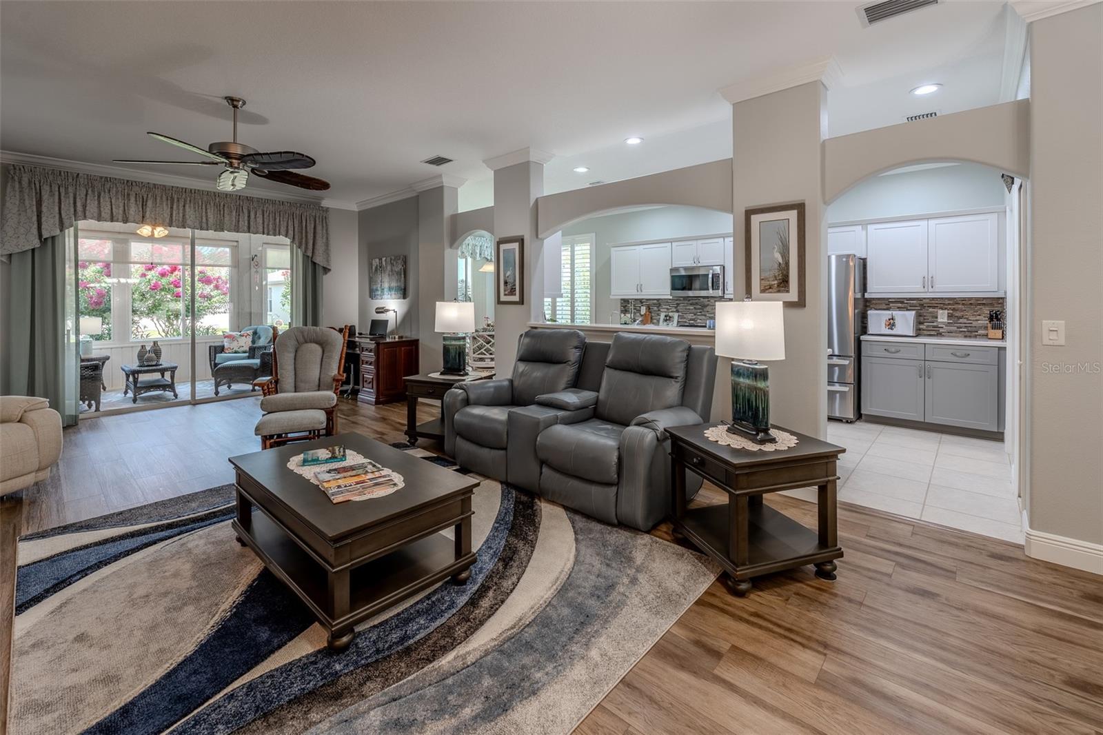 SUMMERGLEN - Residential