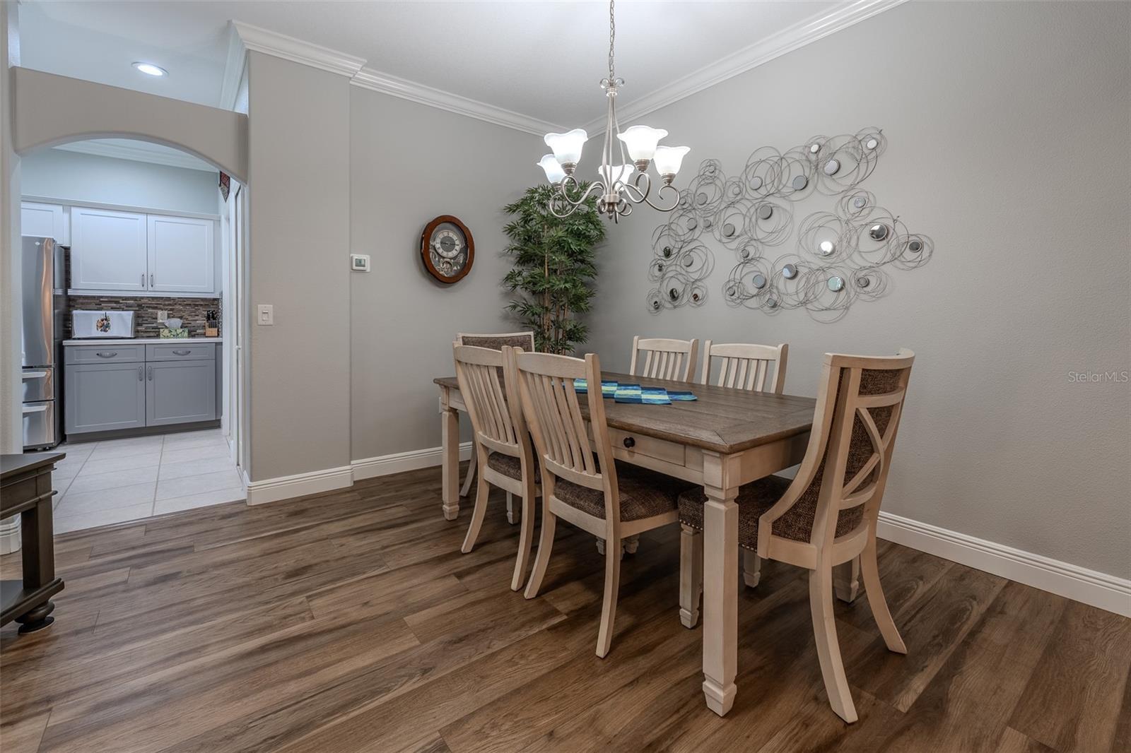SUMMERGLEN - Residential