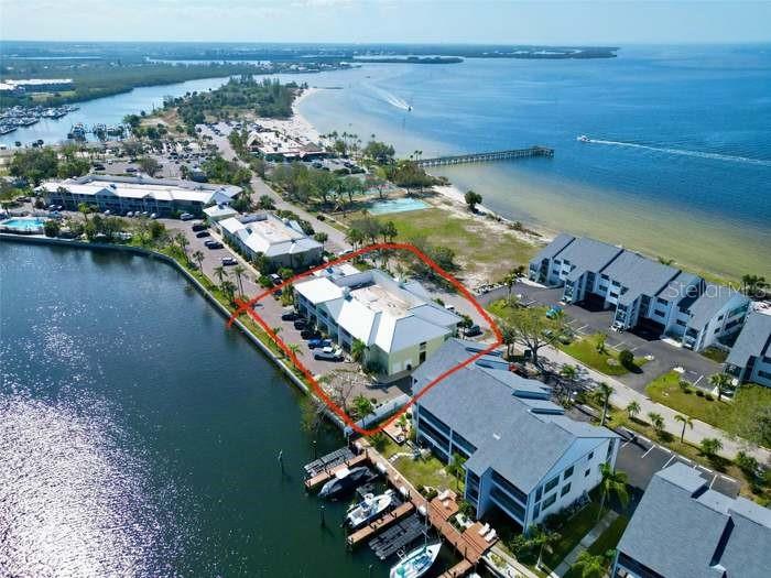 ISLAND RESORT AT MARINERS CLUB - Residential