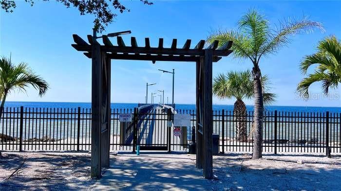ISLAND RESORT AT MARINERS CLUB - Residential