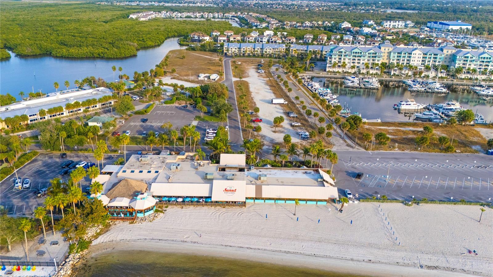 ISLAND RESORT AT MARINERS CLUB - Residential