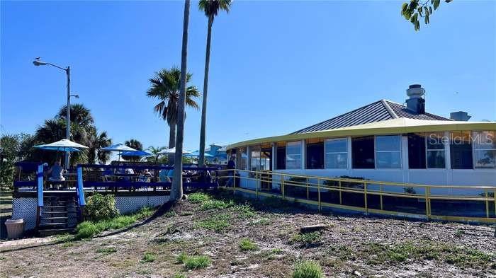 ISLAND RESORT AT MARINERS CLUB - Residential