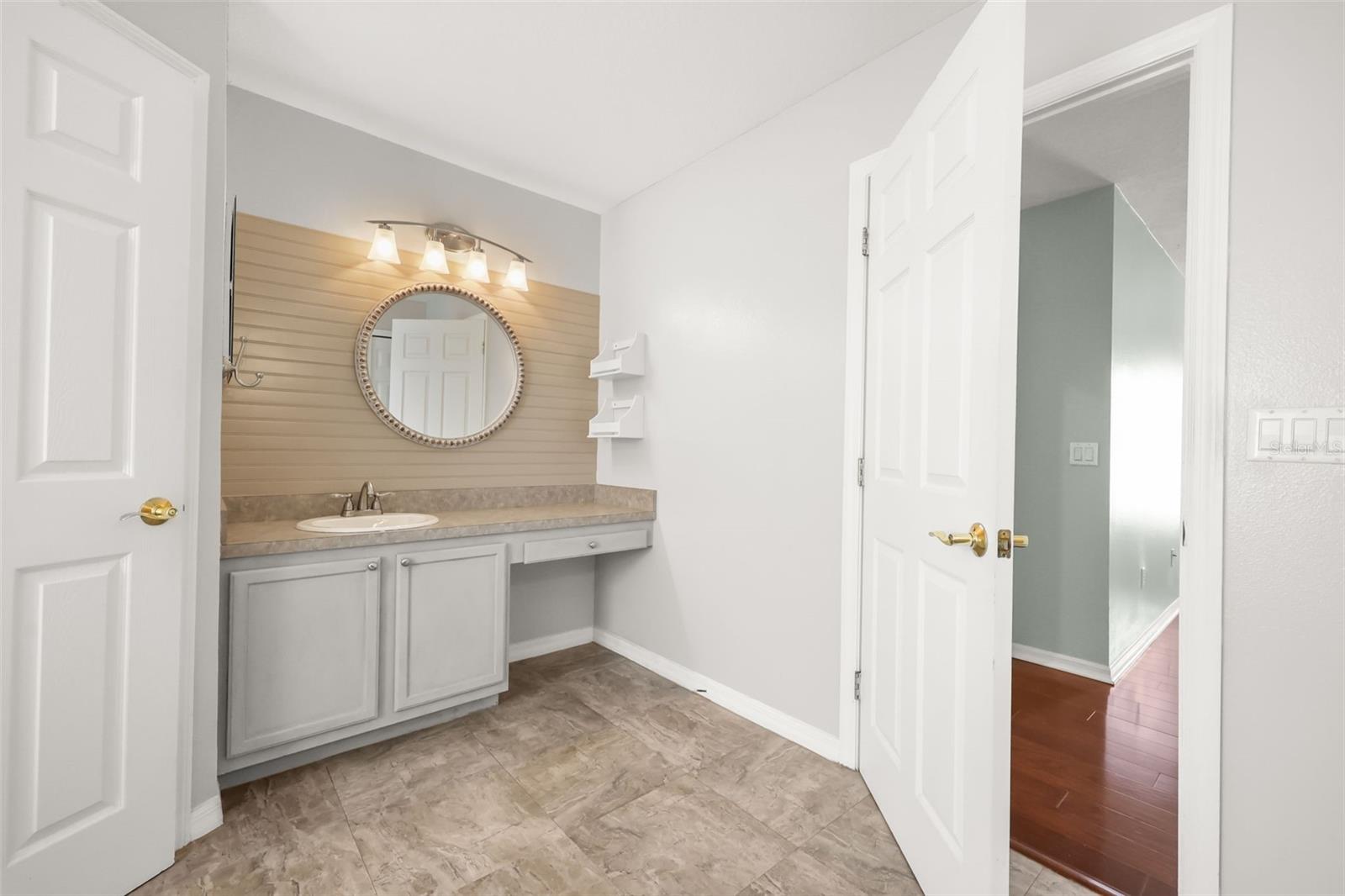 SIGNATURE LKS-PCL 01A - Residential Lease