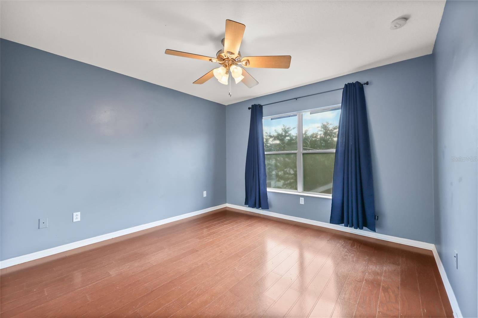 SIGNATURE LKS-PCL 01A - Residential Lease