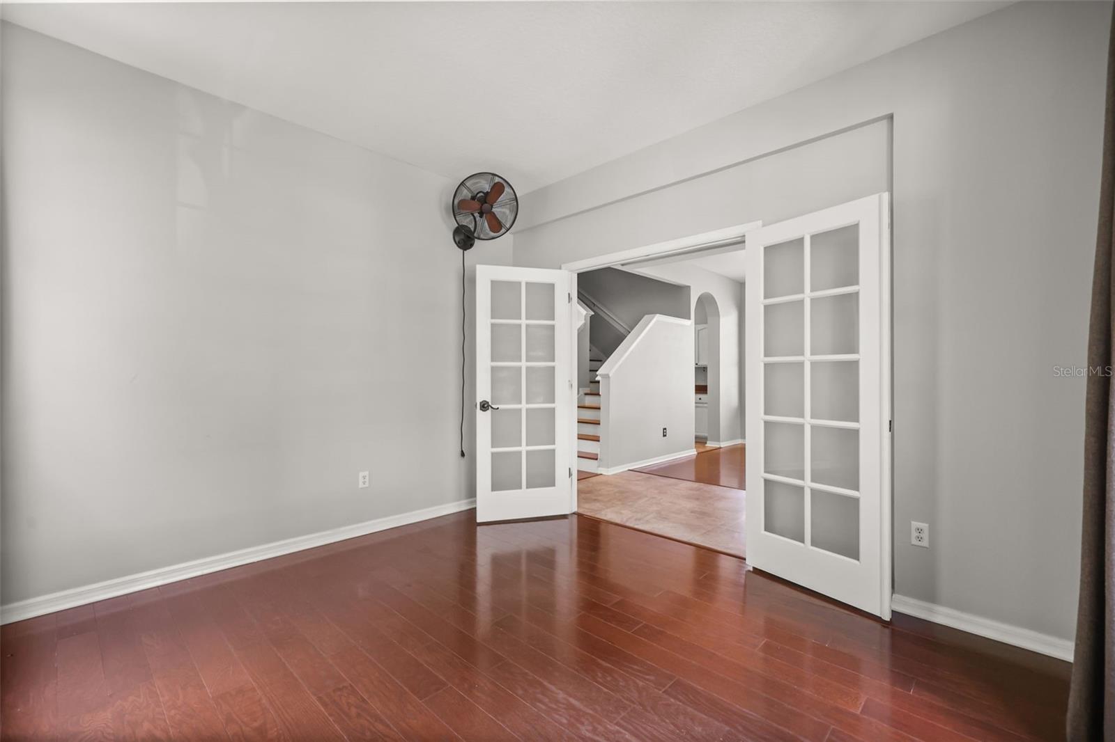 SIGNATURE LKS-PCL 01A - Residential Lease