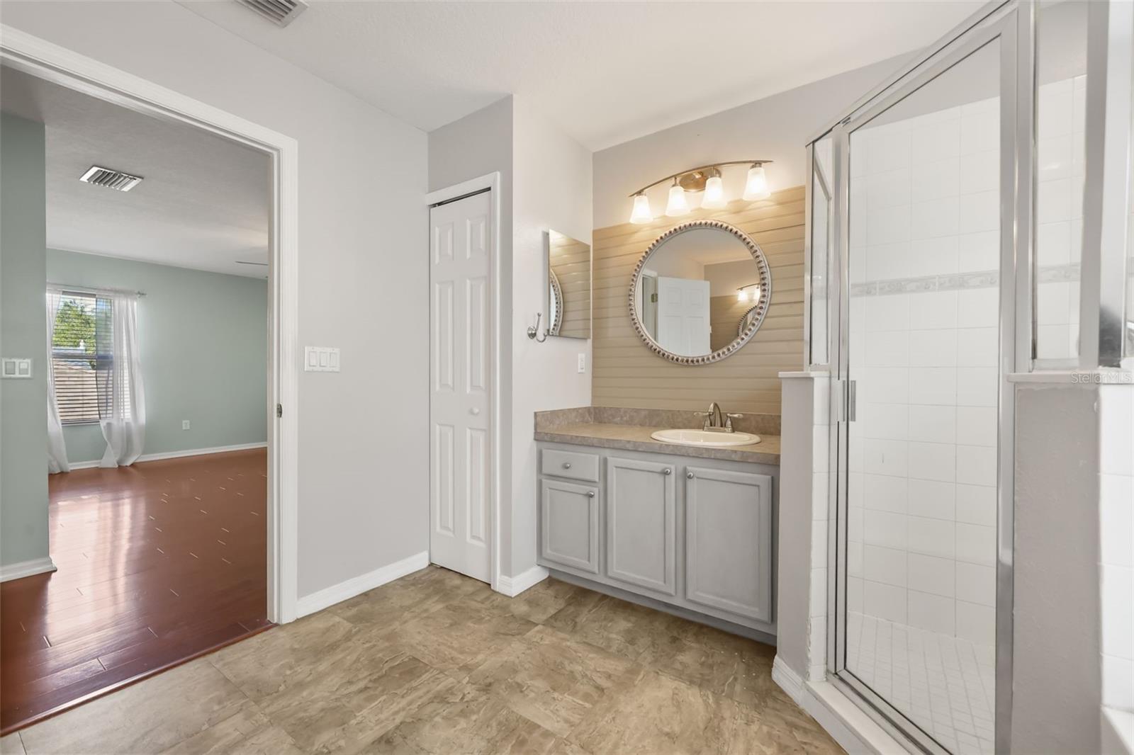 SIGNATURE LKS-PCL 01A - Residential Lease