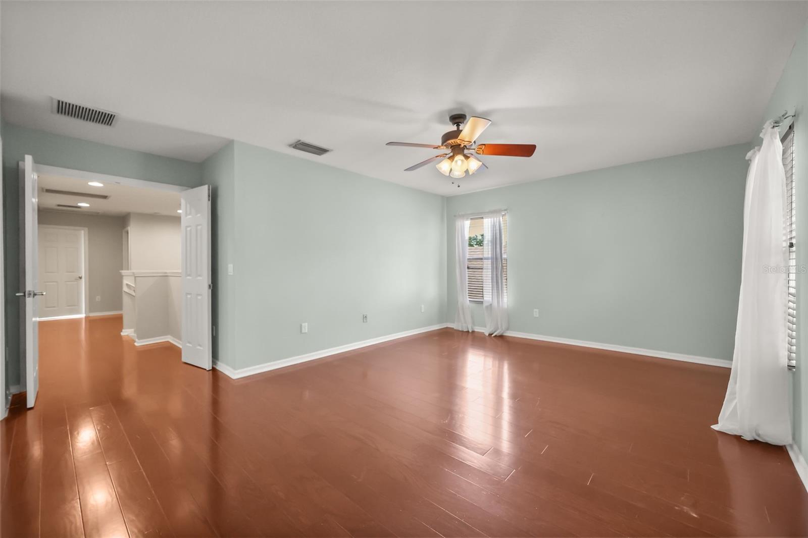 SIGNATURE LKS-PCL 01A - Residential Lease