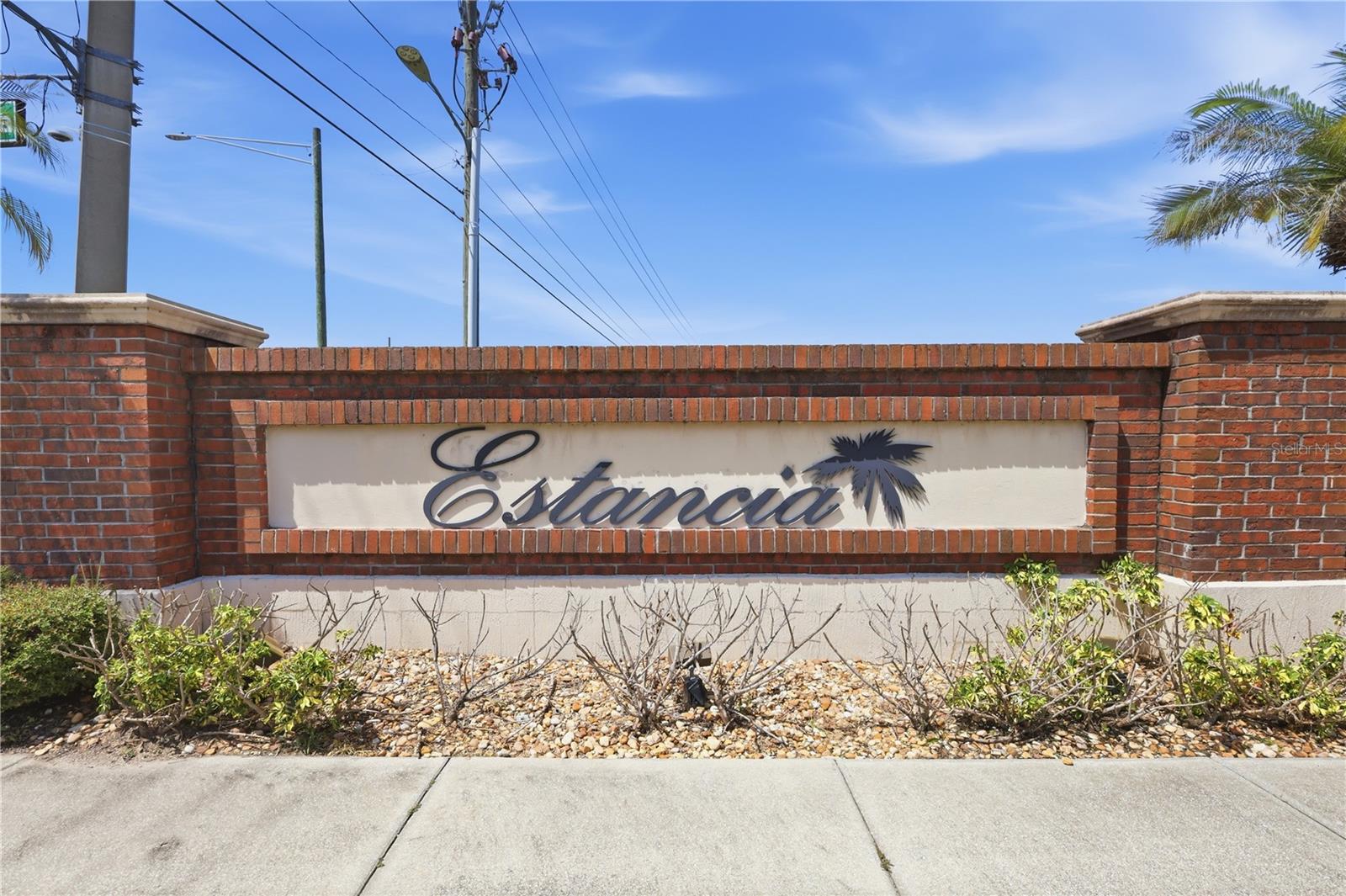 ESTANCIA - Residential
