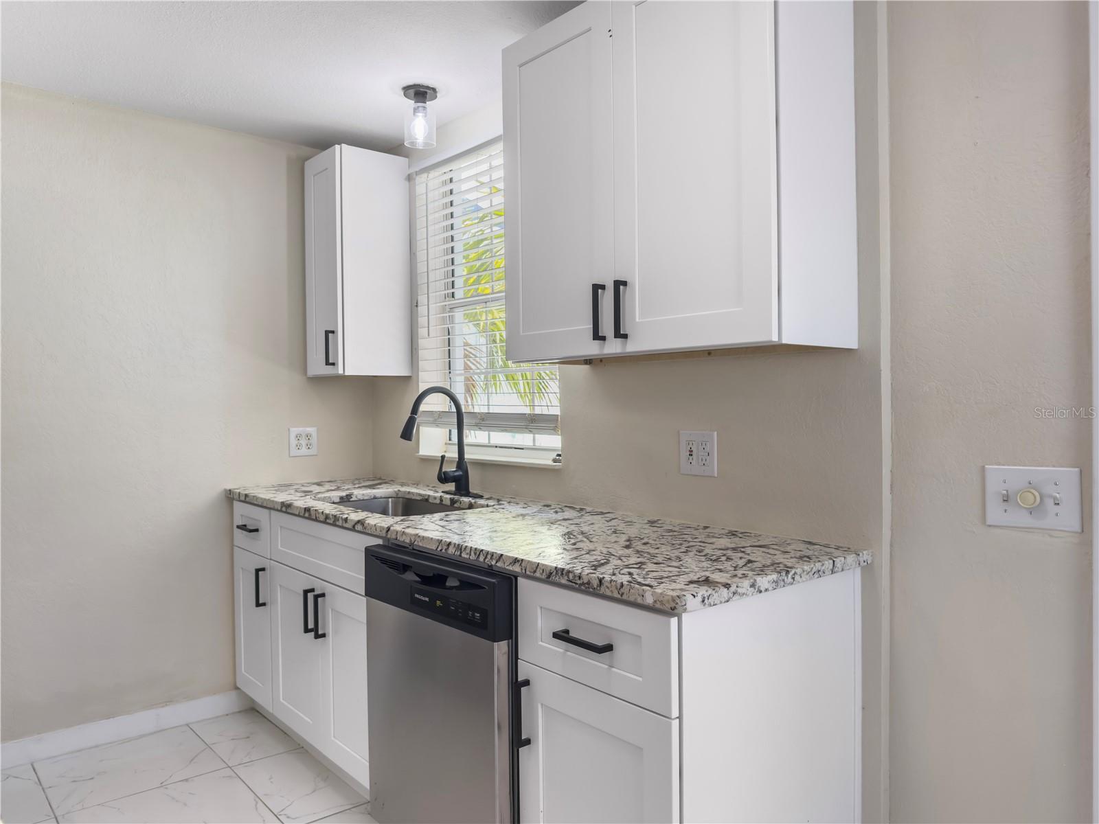 DON CE-SAR PLACE - Residential