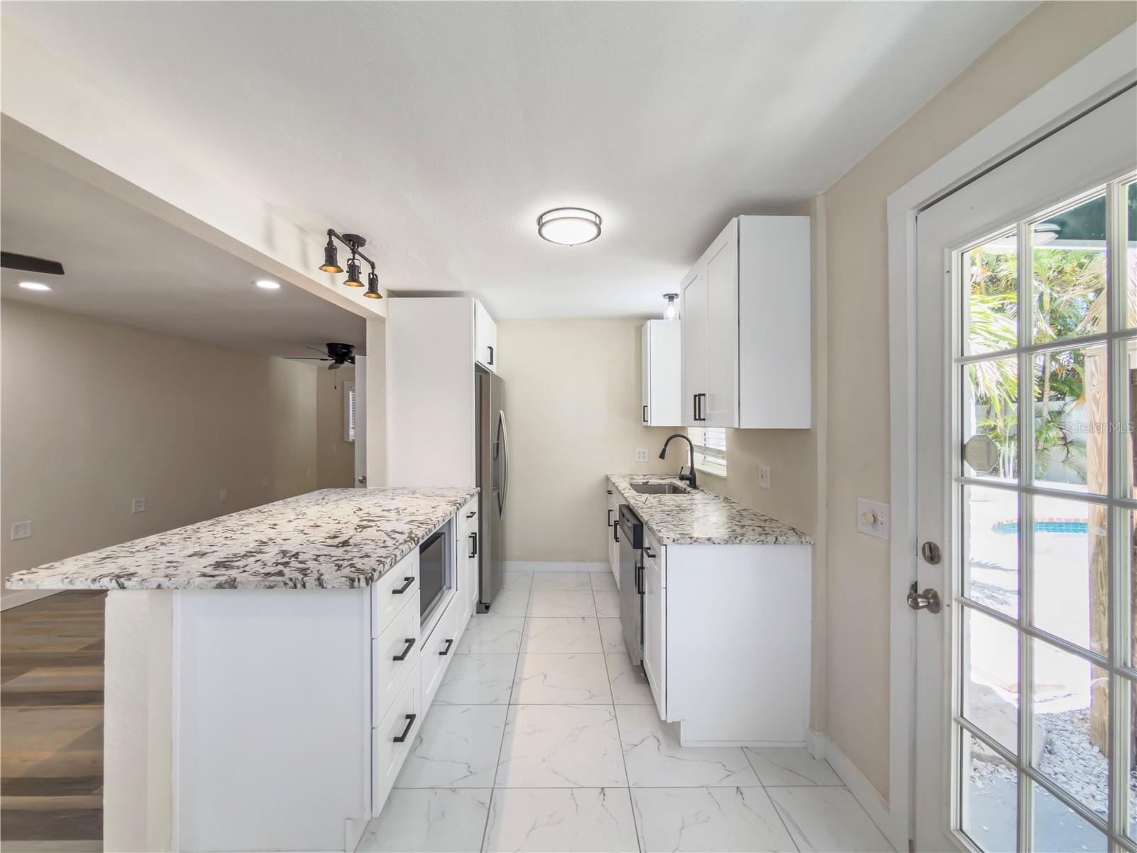 DON CE-SAR PLACE - Residential