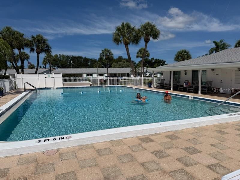 PARKWAY VILLAS UNIT 6 - Residential