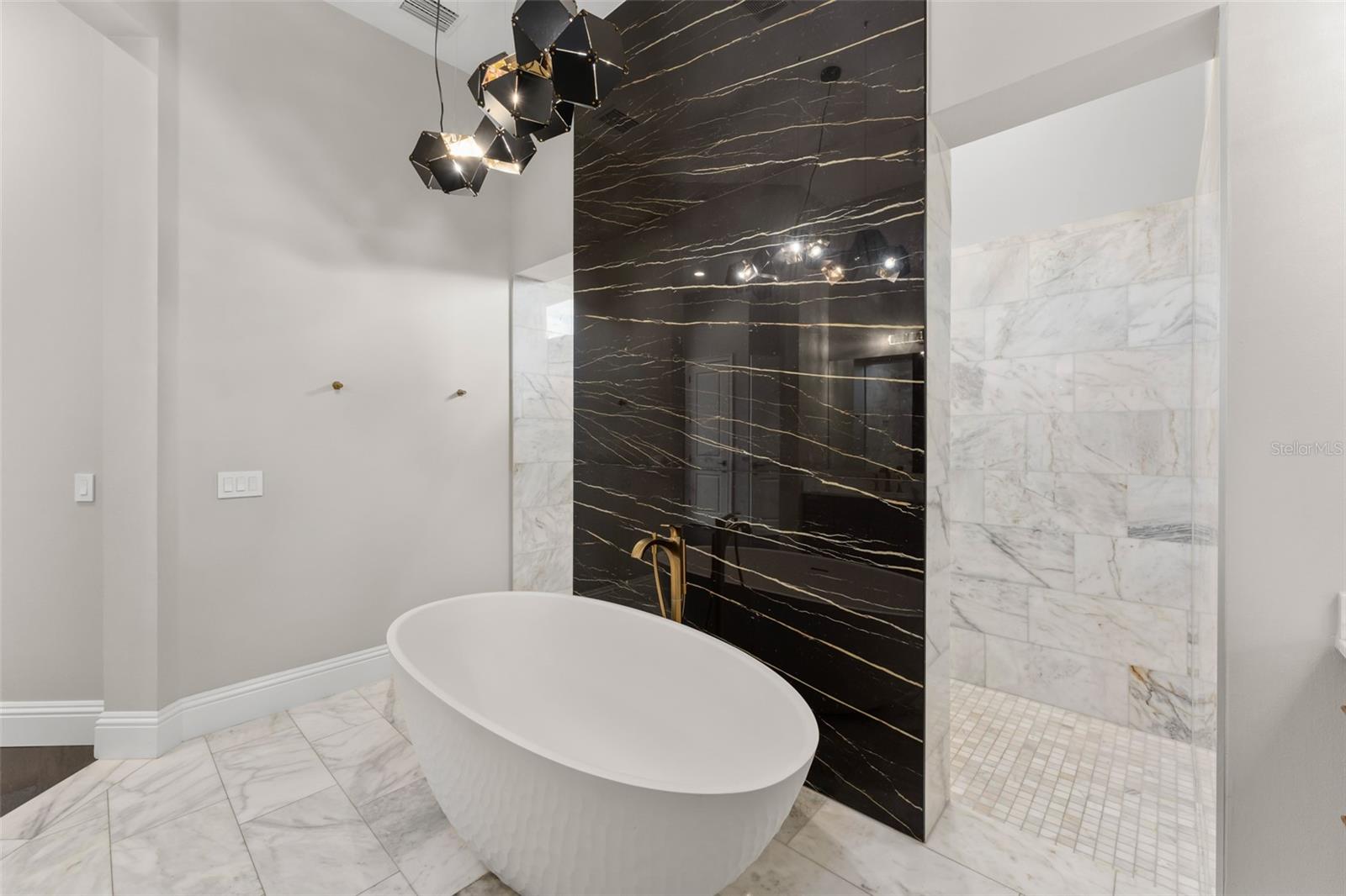 ISLES OF LAKE HANCOCK - Residential Lease
