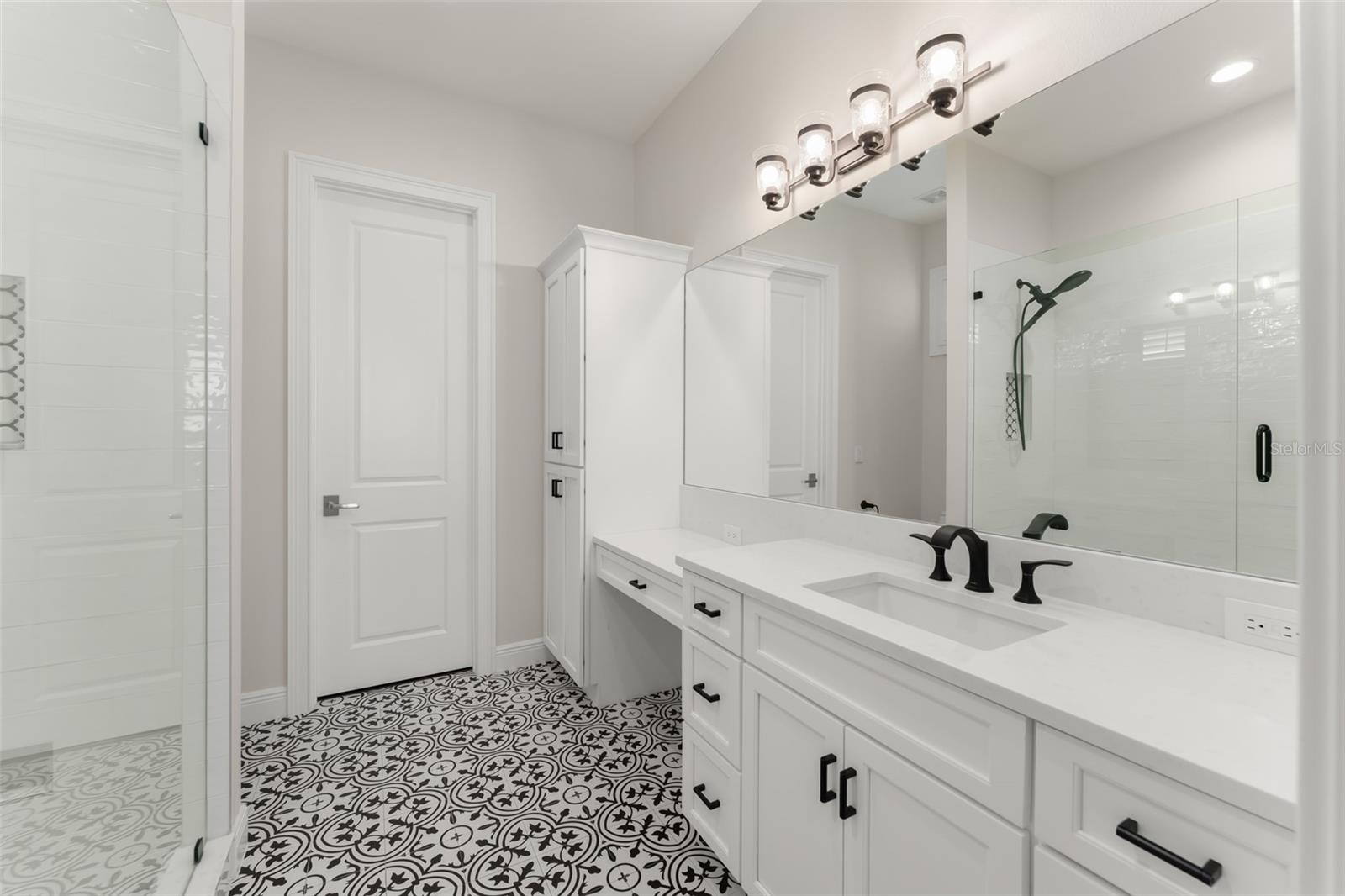 ISLES OF LAKE HANCOCK - Residential Lease