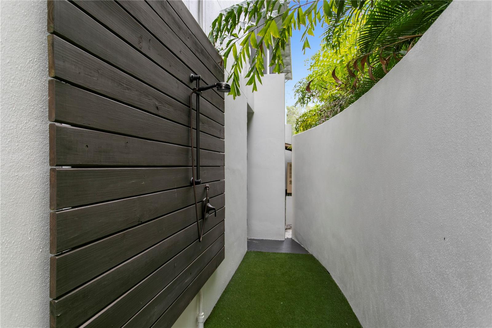 SHELL POINT - Residential