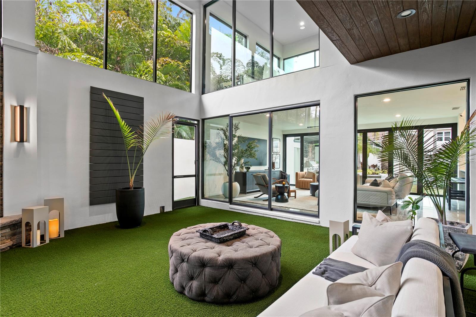 SHELL POINT - Residential