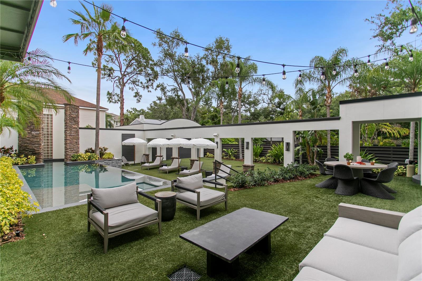 SHELL POINT - Residential