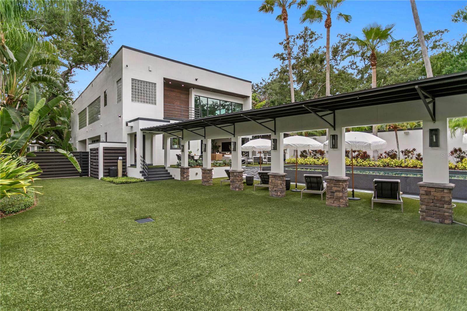 SHELL POINT - Residential