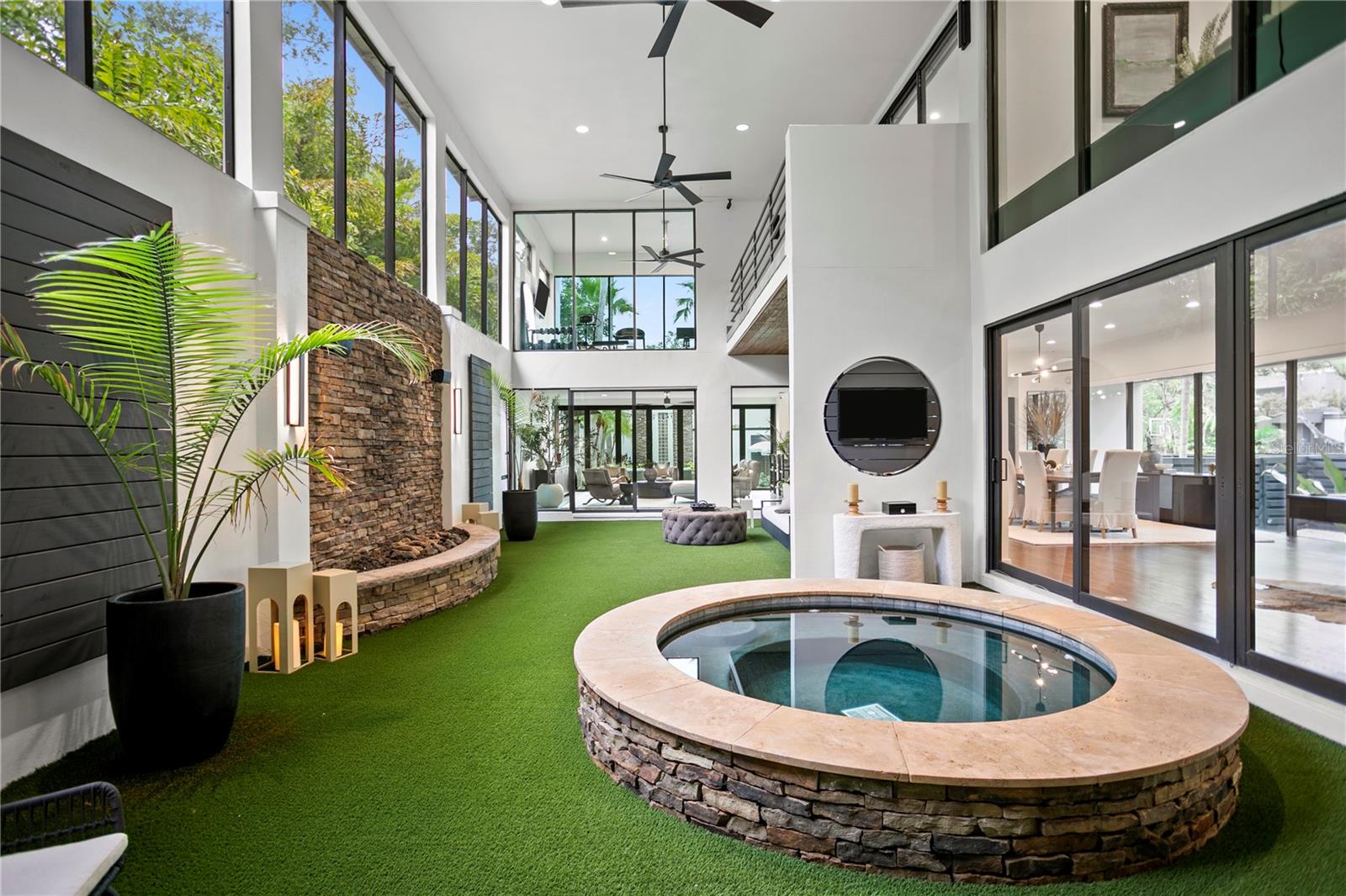 SHELL POINT - Residential