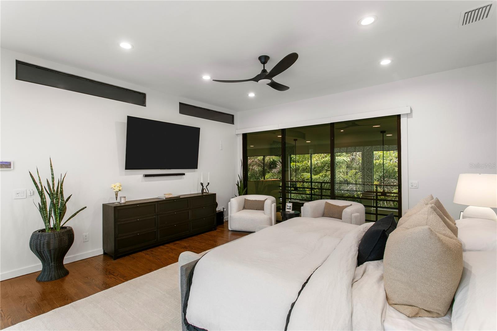SHELL POINT - Residential