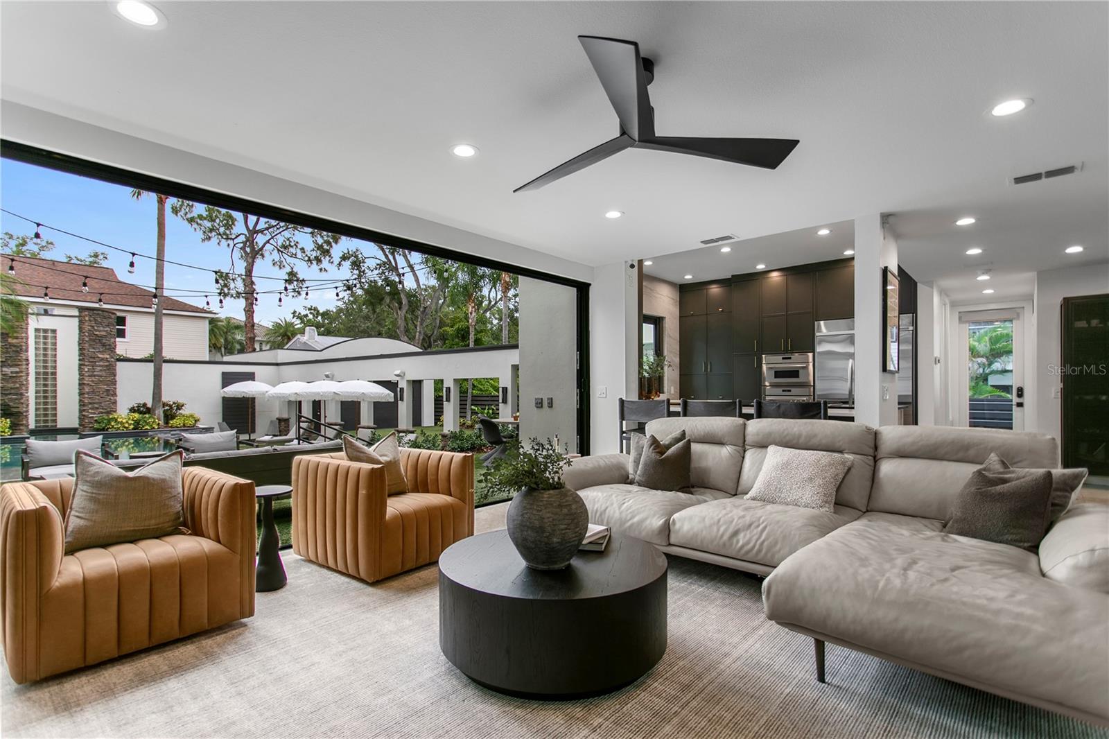 SHELL POINT - Residential