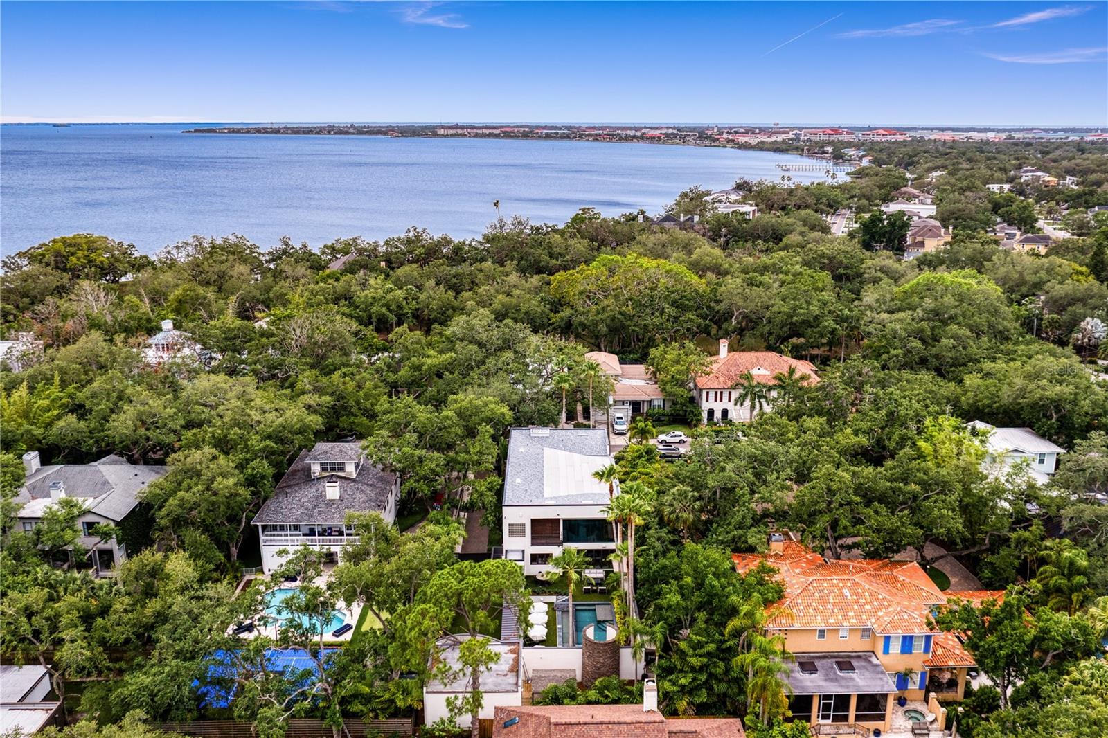 SHELL POINT - Residential
