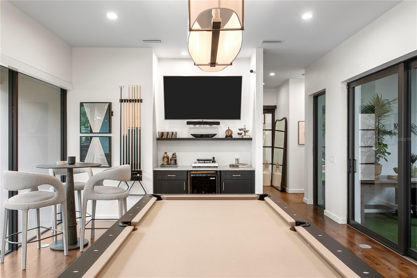 SHELL POINT - Residential