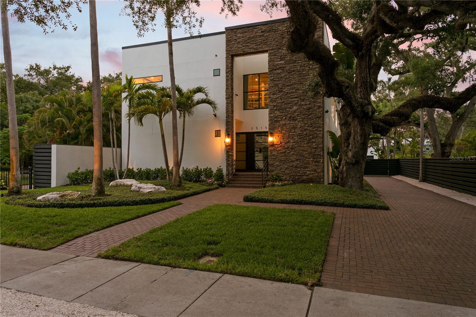 SHELL POINT - Residential