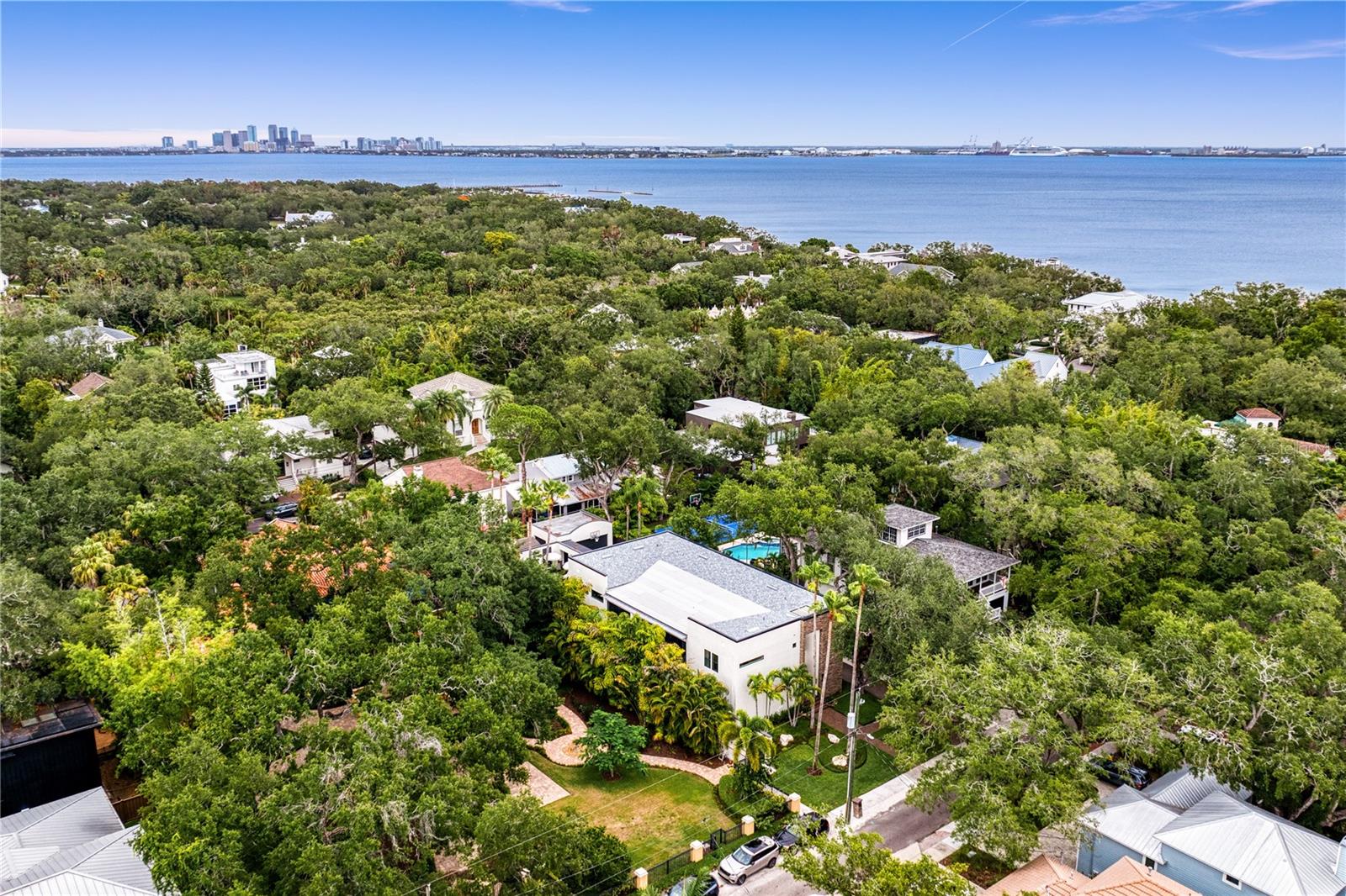 SHELL POINT - Residential