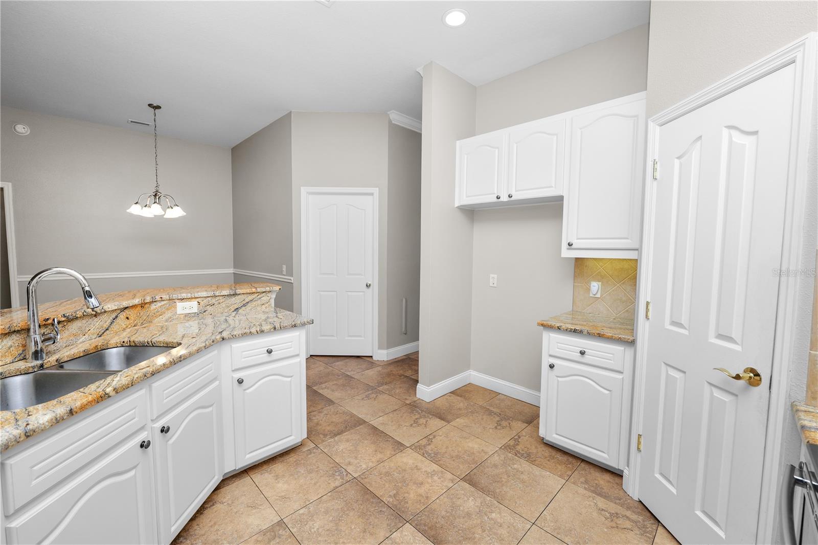 HAWKS RDG - Residential