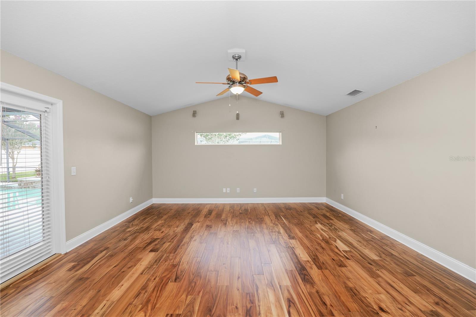 HAWKS RDG - Residential