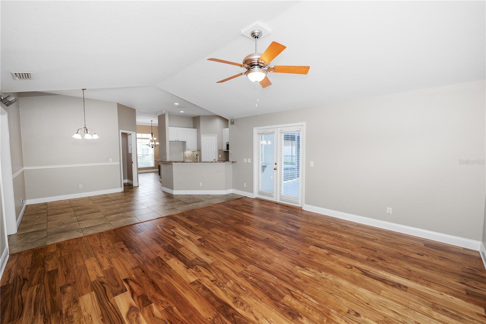 HAWKS RDG - Residential