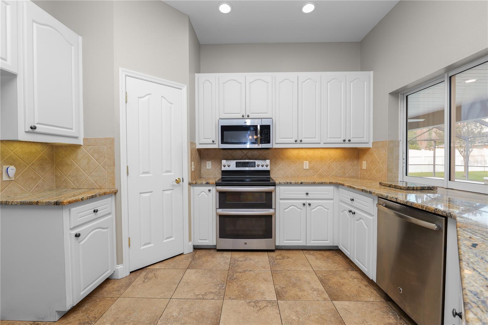 HAWKS RDG - Residential