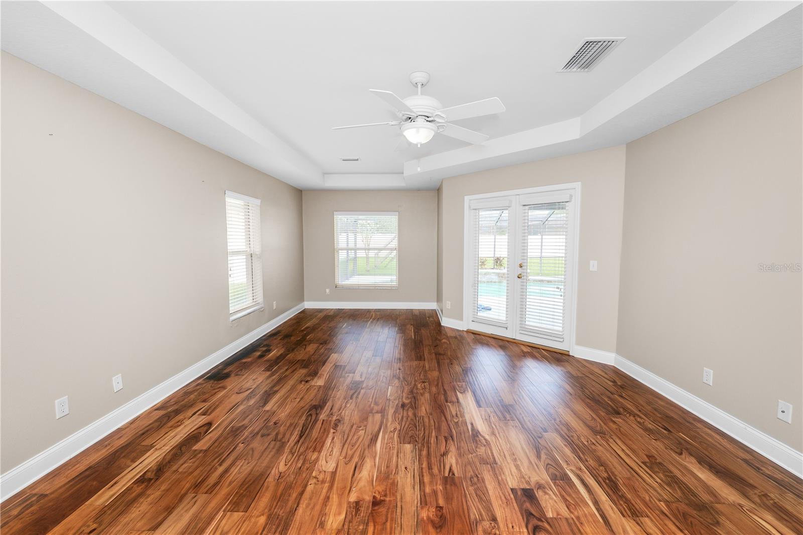 HAWKS RDG - Residential