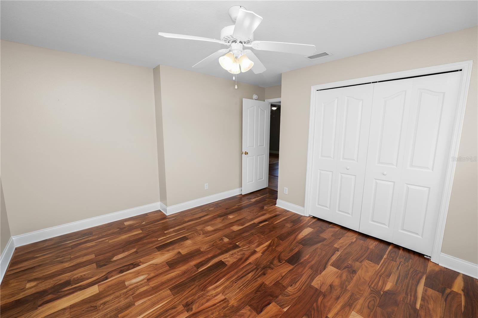 HAWKS RDG - Residential